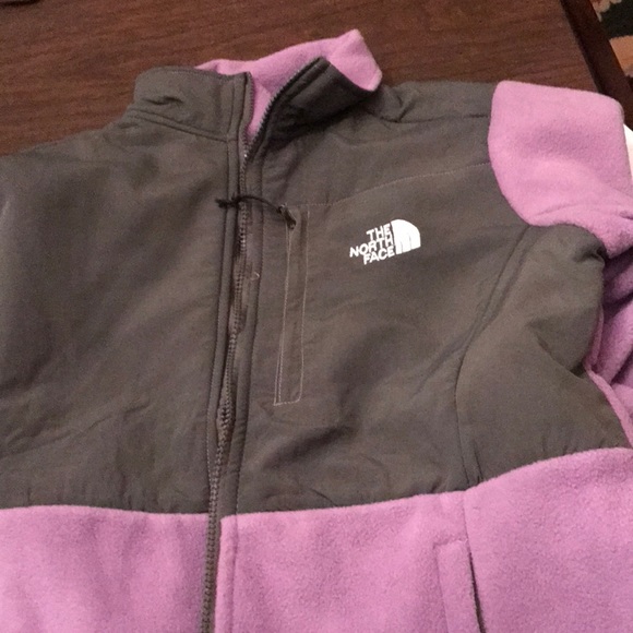 ‼️SOLD‼️new, women’s North Face jacket, medium. 🌟⭐️🦋 - Picture 6 of 6